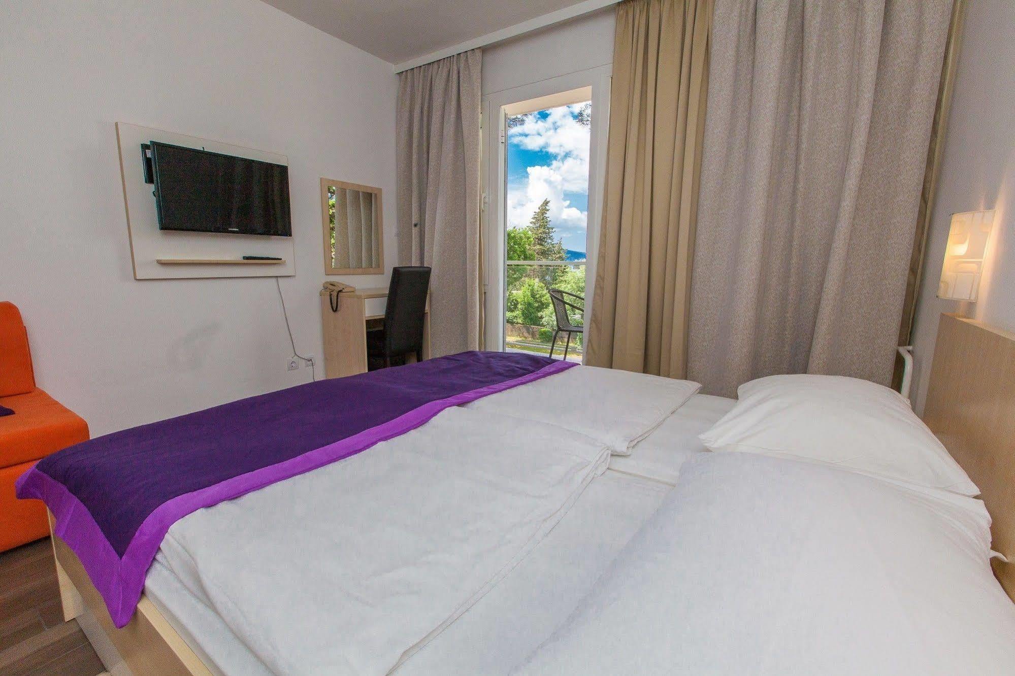 Hotel Slaven Selce Dış mekan fotoğraf