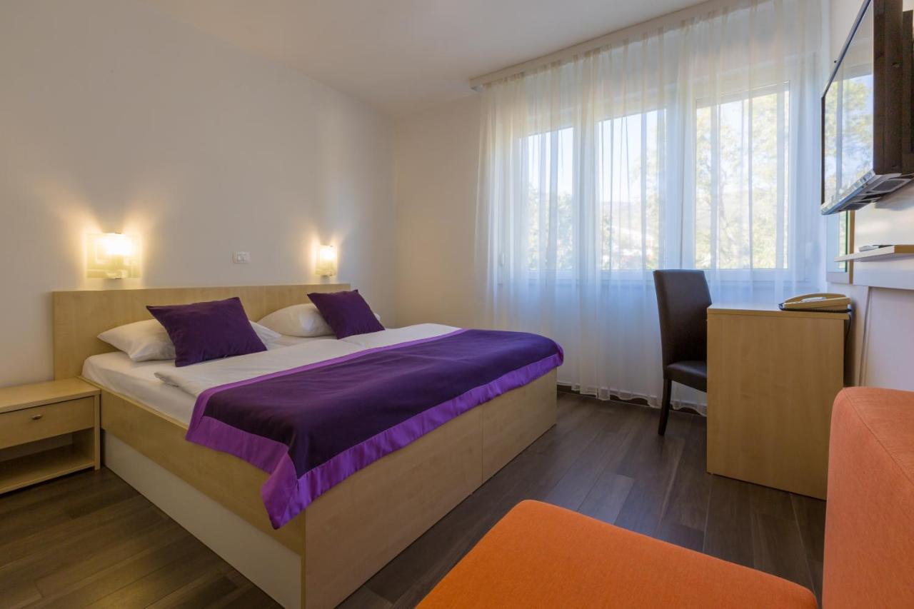 Hotel Slaven Selce Dış mekan fotoğraf